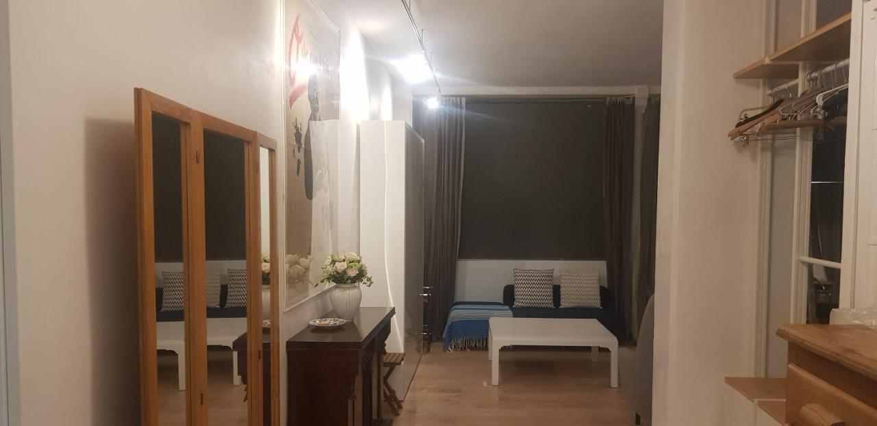 Charming Loft - Tour Eiffel/ Rue Cler Apart otel Paris Dış mekan fotoğraf
