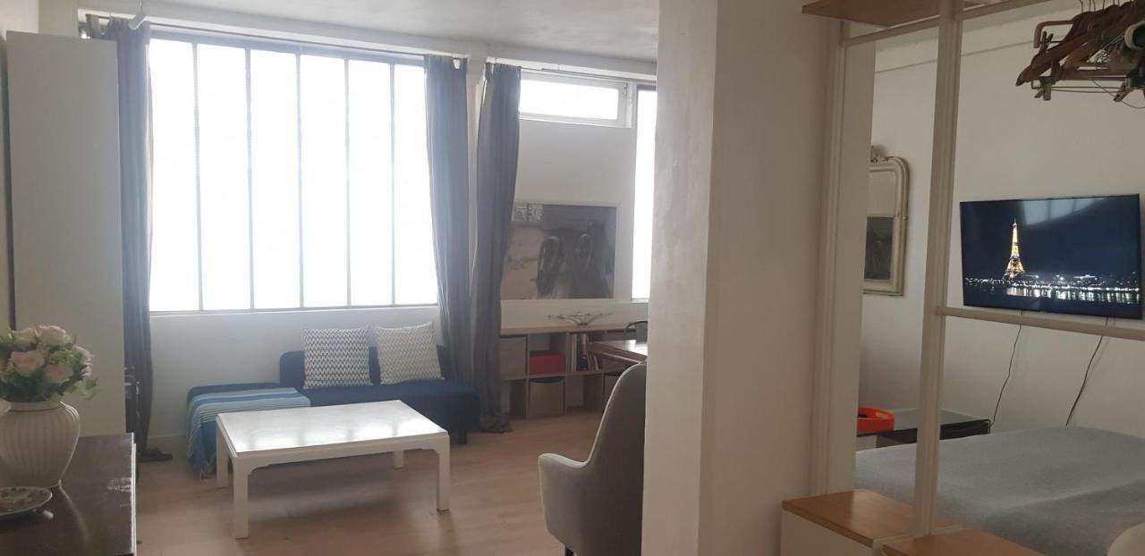 Charming Loft - Tour Eiffel/ Rue Cler Apart otel Paris Dış mekan fotoğraf