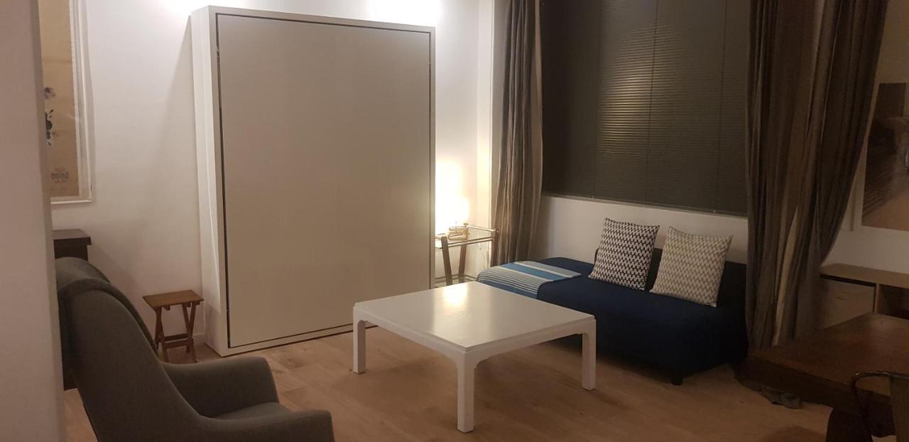 Charming Loft - Tour Eiffel/ Rue Cler Apart otel Paris Dış mekan fotoğraf
